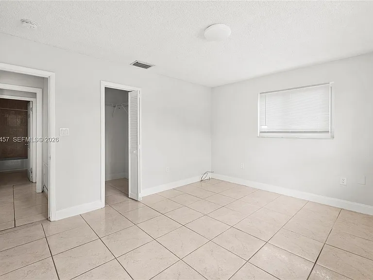 1800 SW 97th Ave #A — Photo 12