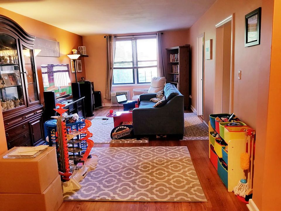1st image of 13915 83rd Ave APT 719
