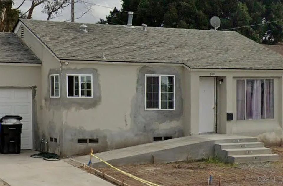1st image of 743 S 46th St