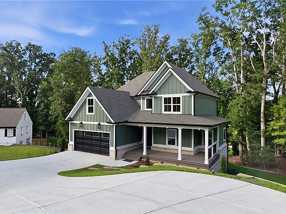 2nd image of 784 Sherwood Rd