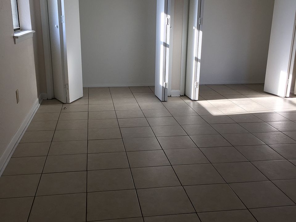 1st image of 610 S College St
