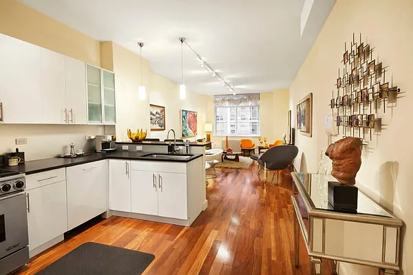 Sold by Town Residential | media 5