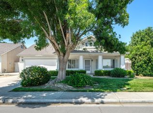 159 W Lindquist Street, Kingsburg, CA 93631