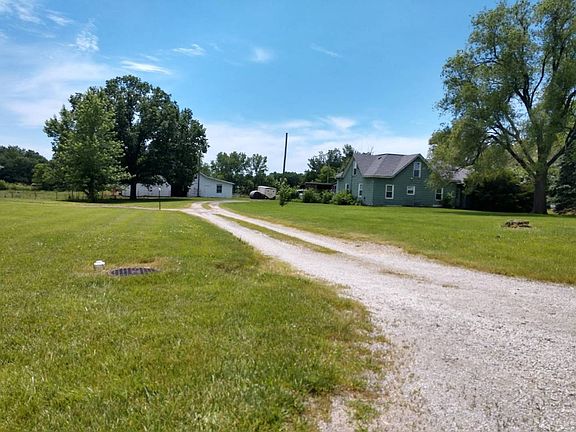3rd image of 2002 E 28th St