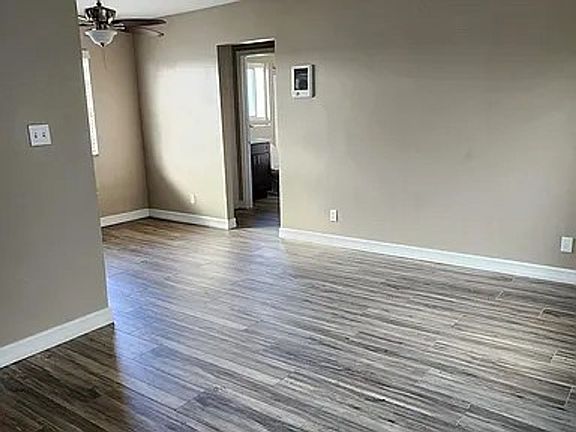 5th image of 4334 49th St APT 9