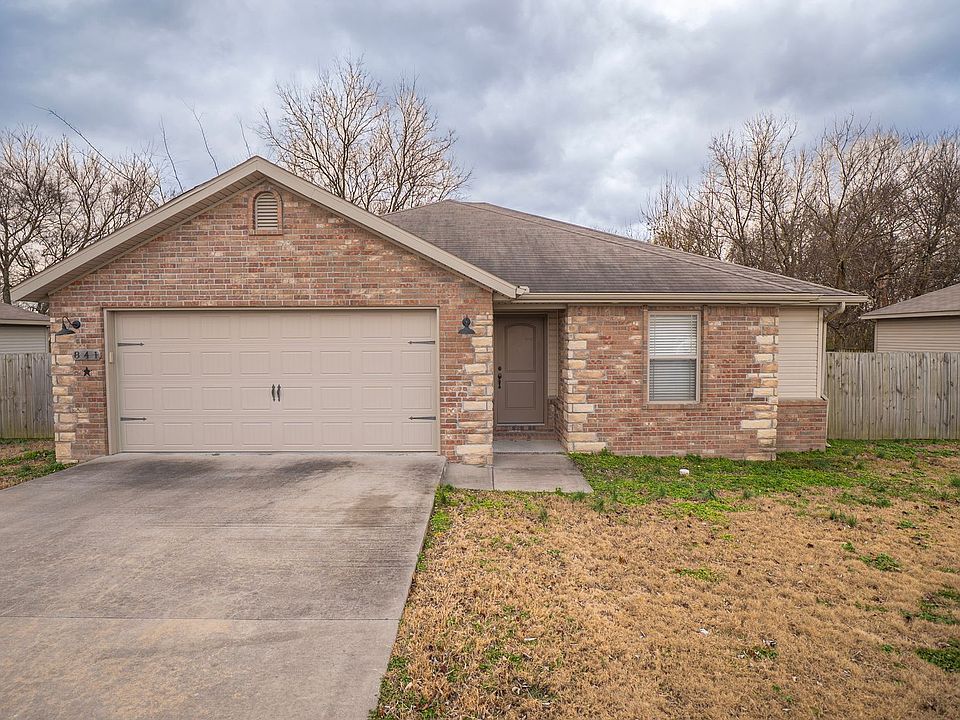 1st image of 841 Bonnie Scotland Dr