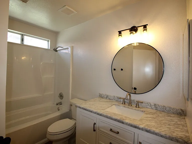 9405 Salinger St — Photo 6
