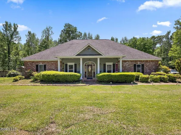 1155 Craig Dr, Terry, MS 39170