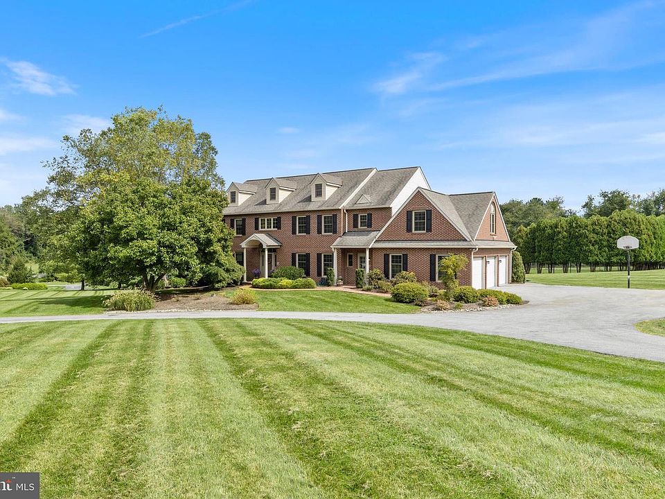 1st image of 138 Aspen Dr #139