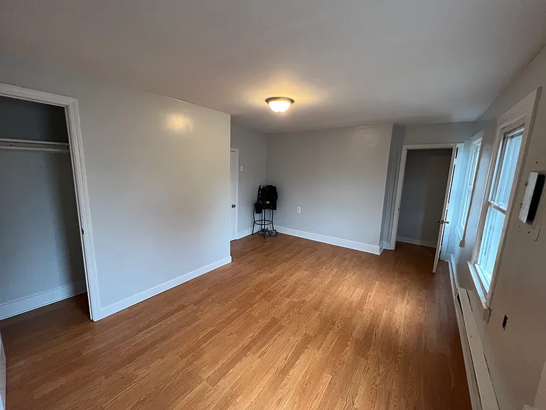594 Christopher St #1 — Photo 9