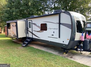 104 Stag Leap Dr, Cleveland, GA 30528