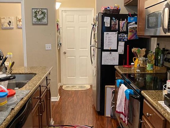 5th image of 7417 Arlington Grove Cir