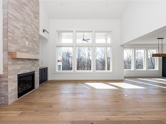 5th image of 2725 NE 91st Pl