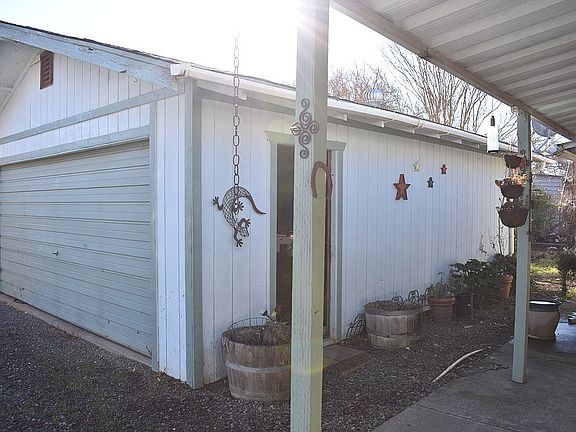 3rd image of 16115 19th Ave