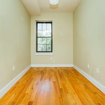 Rented by Nooklyn NYC LLC | media 23
