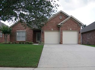 2519 Aldingham Dr SW, Decatur, AL 35603