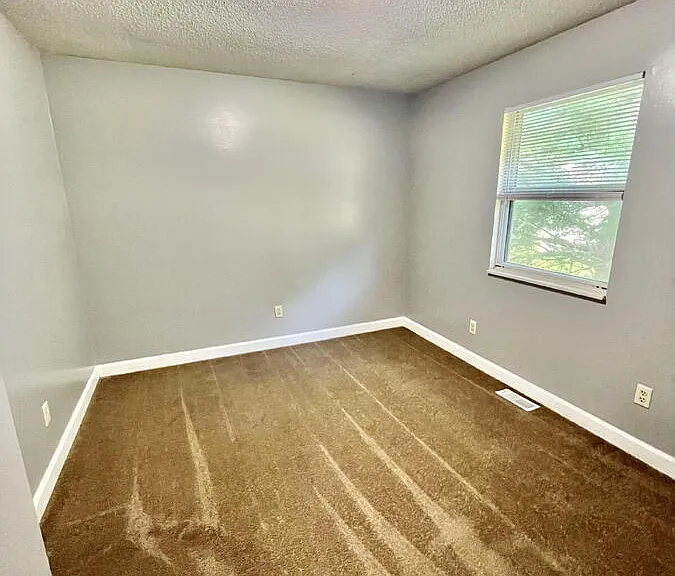 2605 Singing Hills Dr — Photo 19