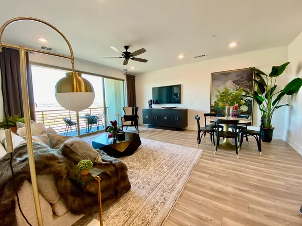 10965 N Blackberry Dr, Fresno, CA 93730