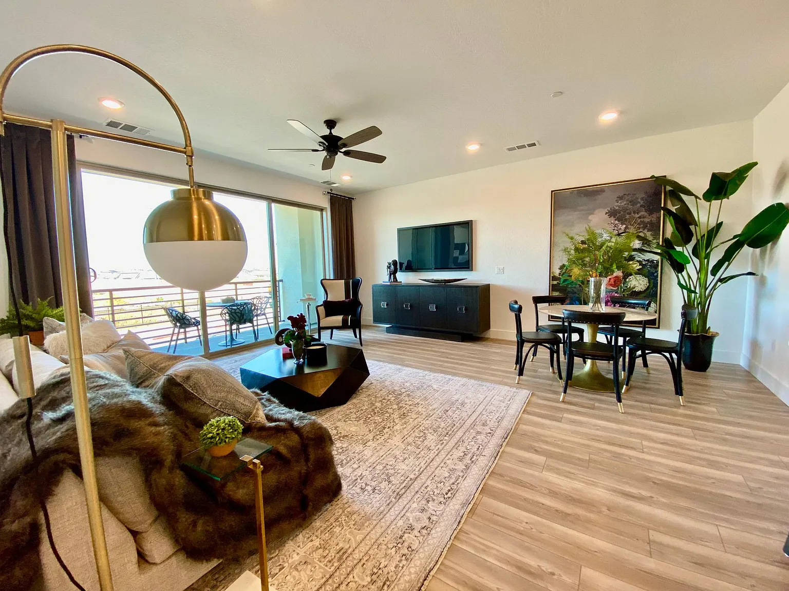10965 N Blackberry Dr photo 1