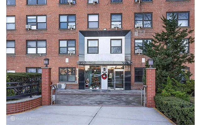 Sold by Douglas Elliman | media 12