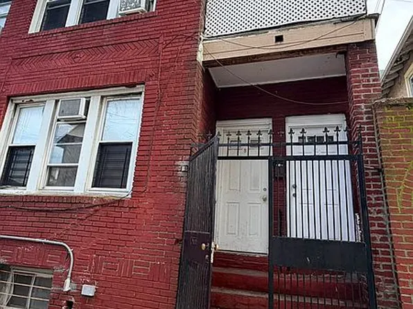 8 Brighton Tenth Ct, Brooklyn, NY 11235