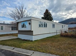 1805 Joslyn St TRAILER 327, Helena, MT 59601