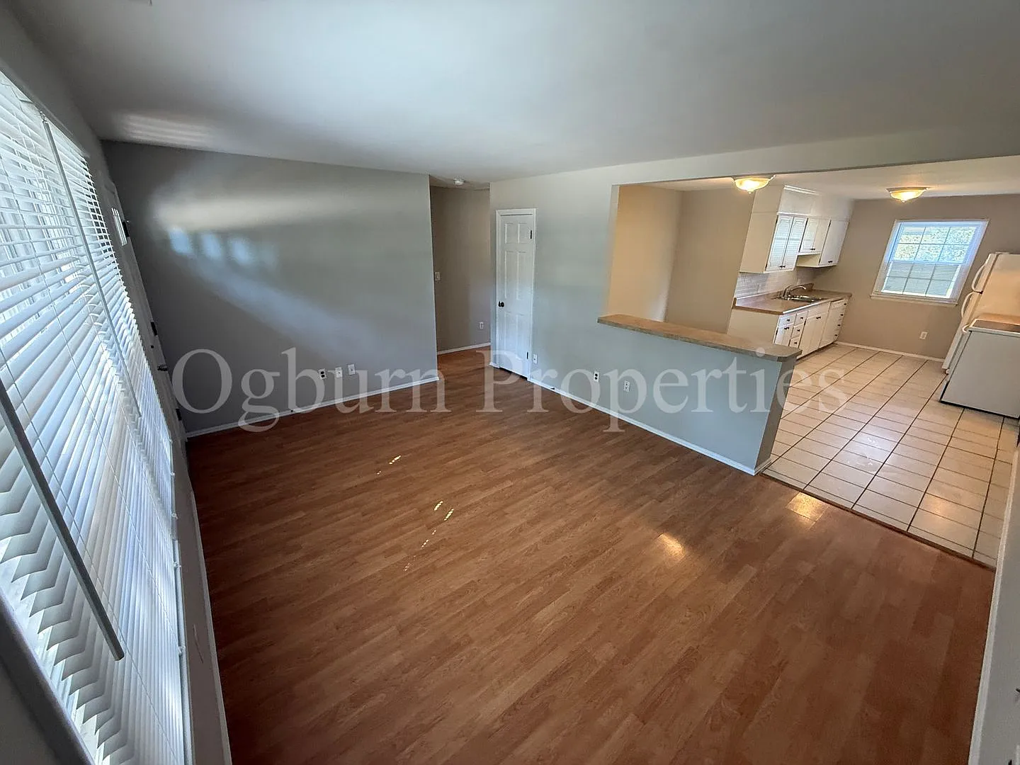 2201 Stonehaven Rd-3BR/1.5BA-Kernersville HOME — Photo 3