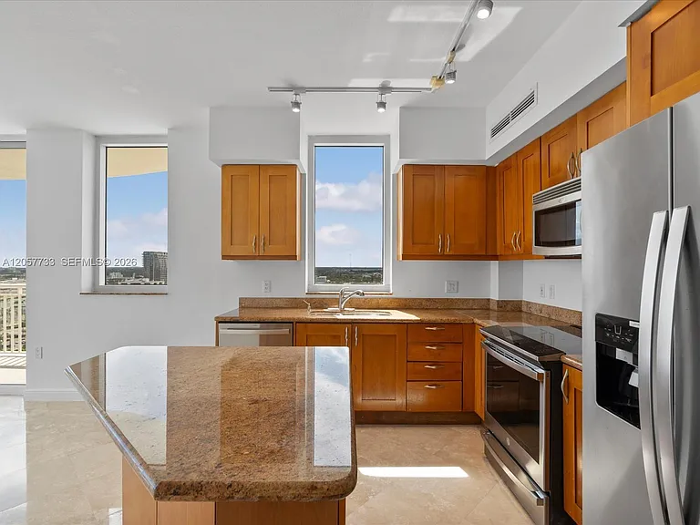 1745 E Hallandale Beach Blvd #2007W — Photo 21