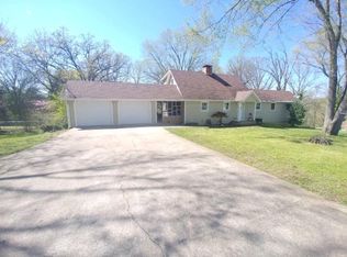 309 Walnut Ln, Branson, MO 65616