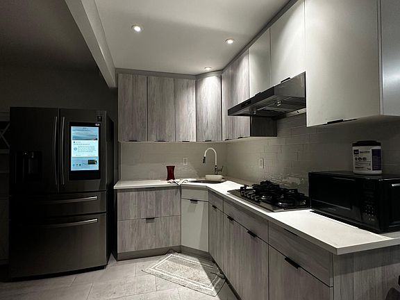 3rd image of 7115 12th Ave #1