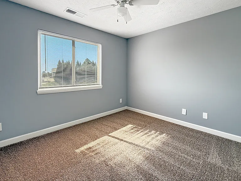 Cross Lake Apartments — Photo 91