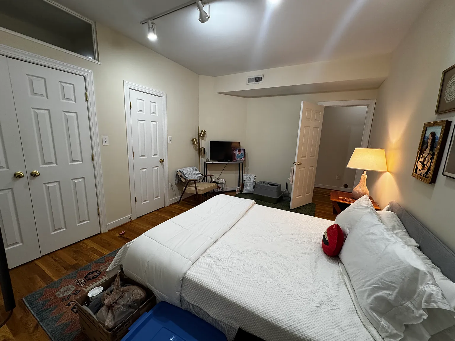 2 bed, 1298 sqft, $1,745 — Photo 4