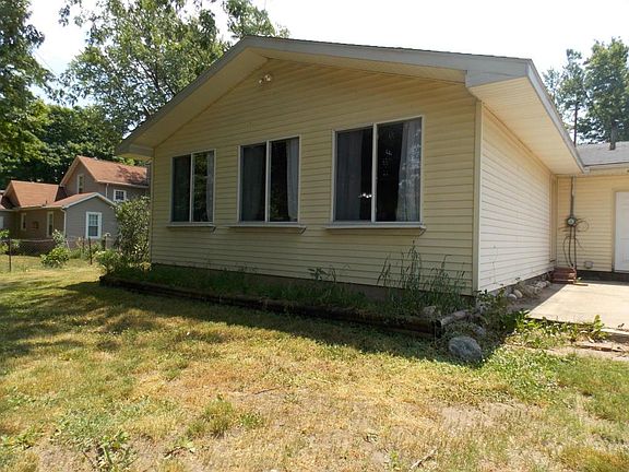 5th image of 26964 Church St