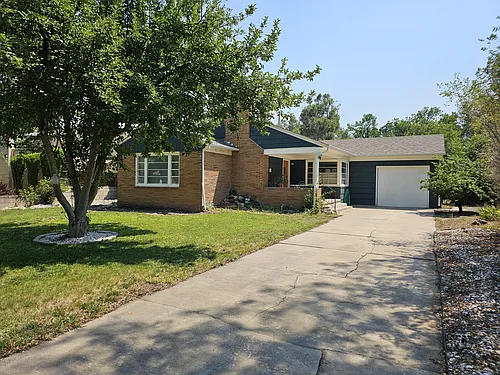 230 Dittmer Ave Photo 1