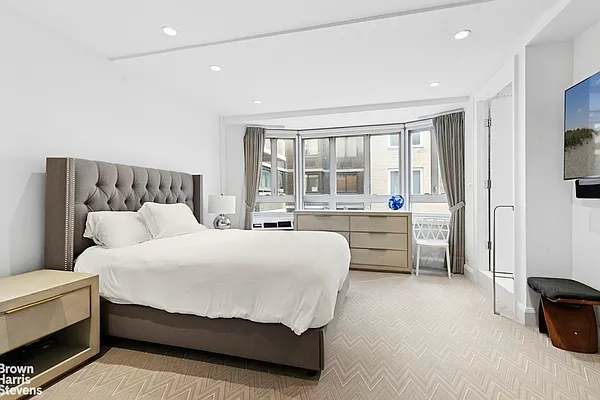 Rented by Brown Harris Stevens | media 4