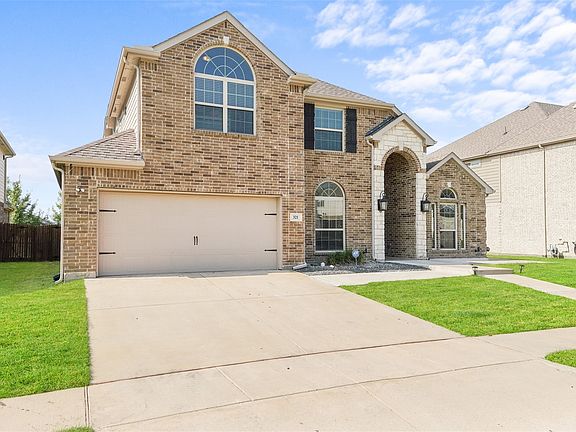 2nd image of 321 Micco Ln
