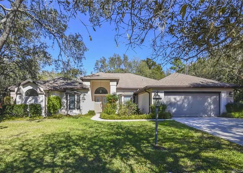 1st image of 2025 W Begonia Dr