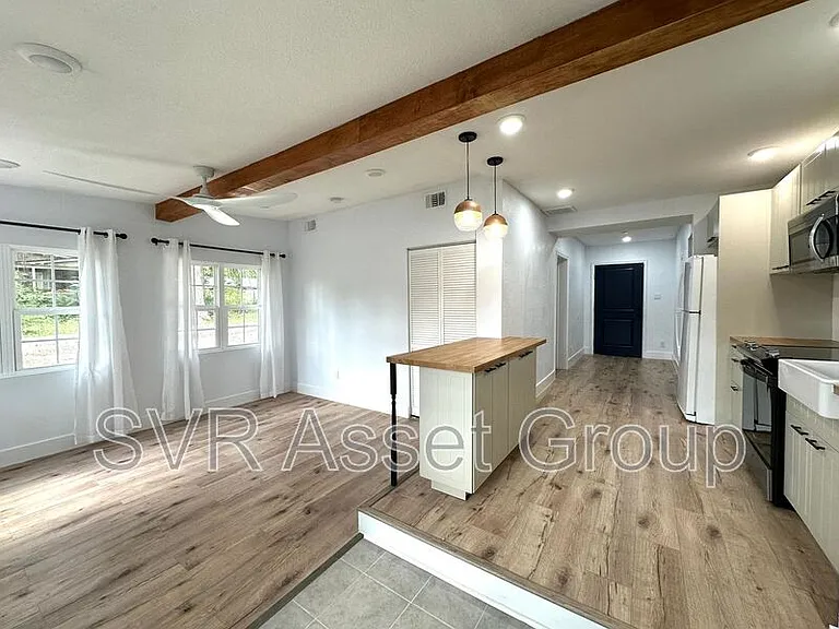 8054 Graff Ln — Photo 5