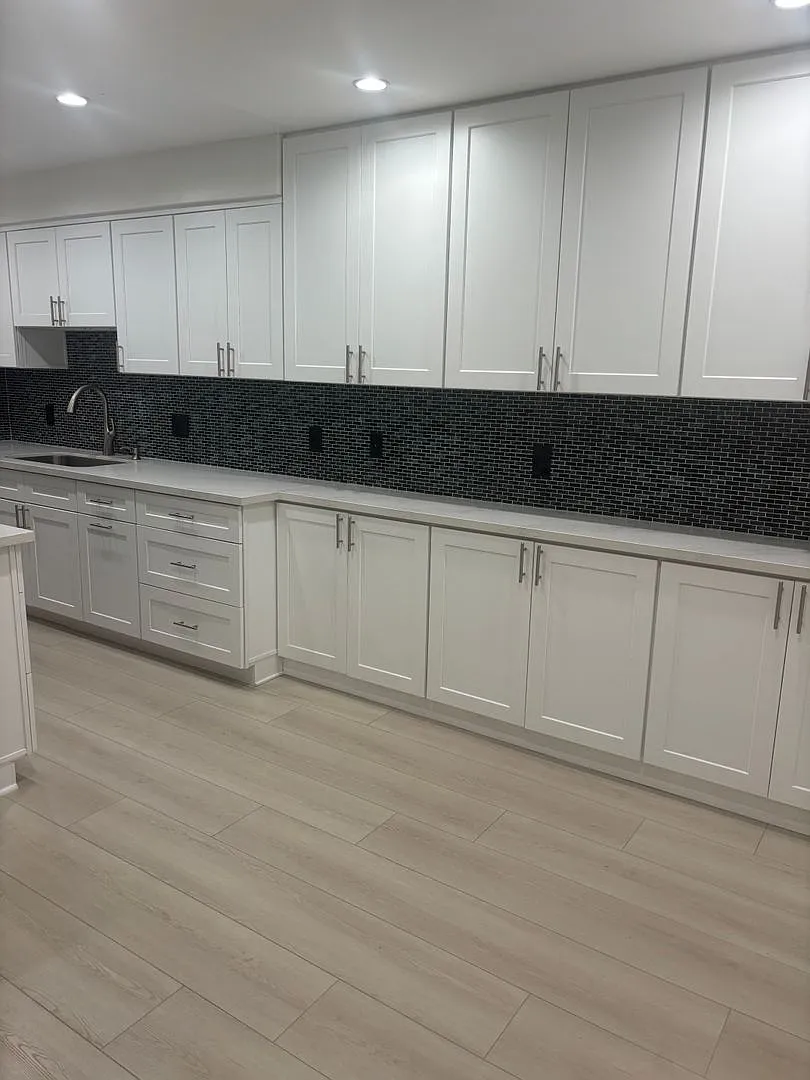717 Strand Street — Photo 2