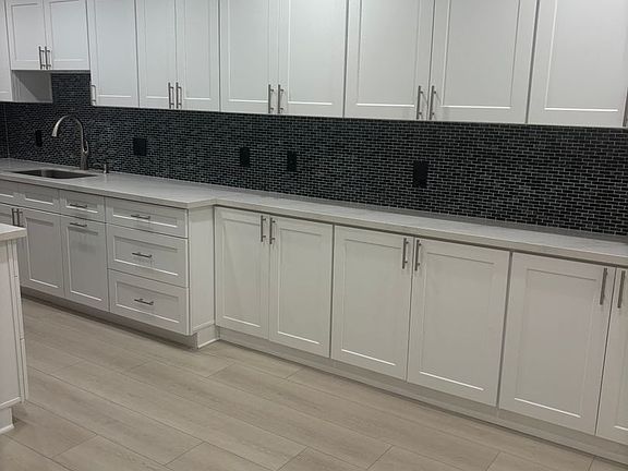 2nd image of 717 Strand St APT 3