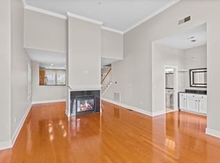 2 Powder Mill Sq #1, Andover, MA 01810