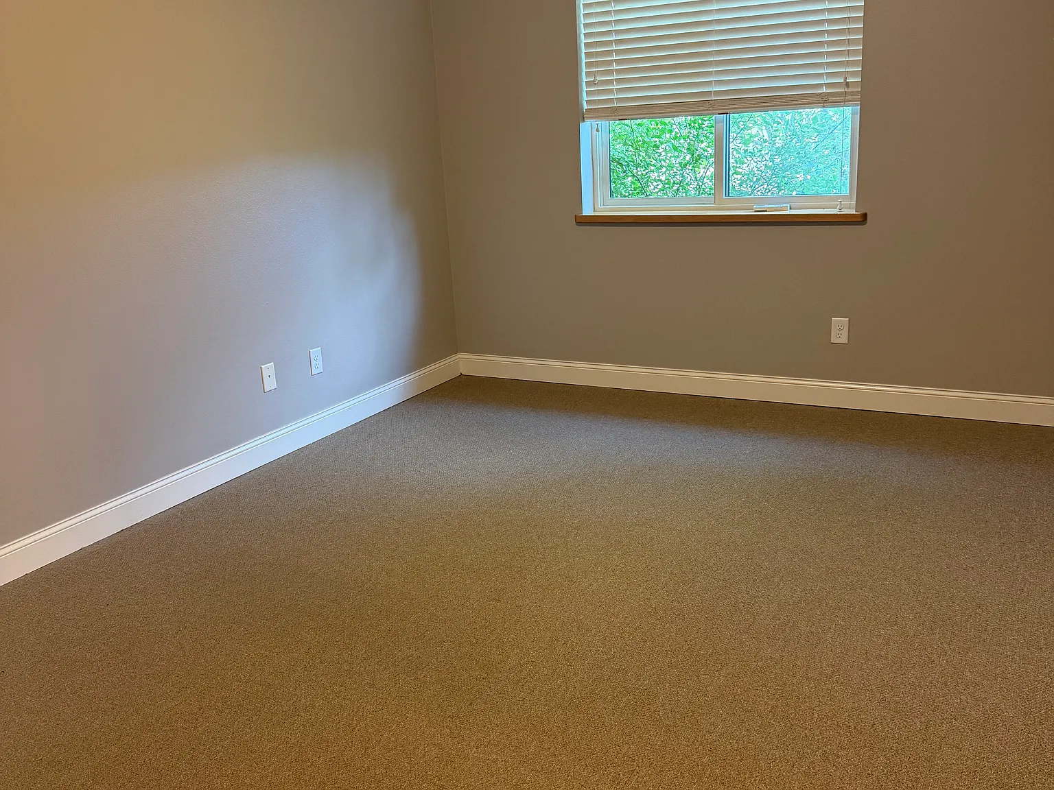 2 bed, 1.5 bath, $1,750 — Photo 2