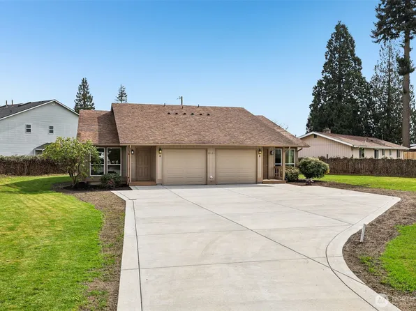 9121 5th Place W #A & B, Everett, WA 98204