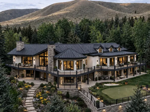 100 Wedeln Ln, Sun Valley, ID 83353