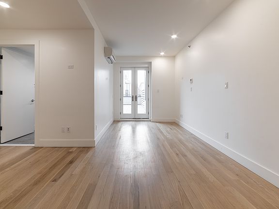 3rd image of 200 Linden Blvd #2B