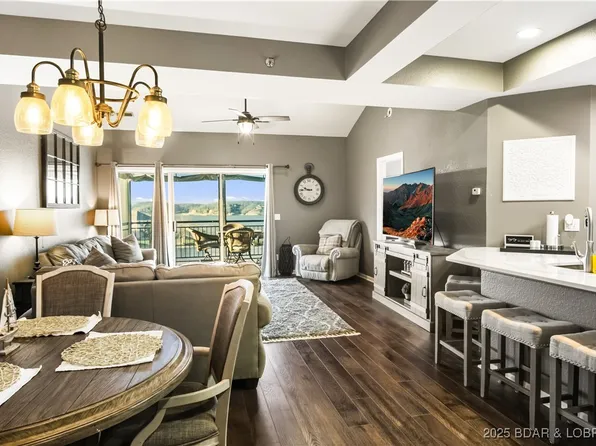 51 Westshore Falls Ct #4A, Lake Ozark, MO 65049