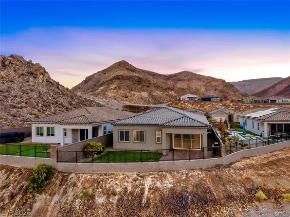 66 Ibiza Lake Dr, Henderson, NV 89011