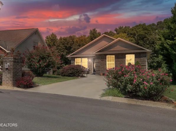 1826 Watauga St, Sevierville, TN 37876