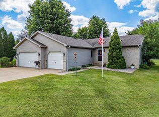 1516 Harvest Ln, Reedsburg, WI 53959