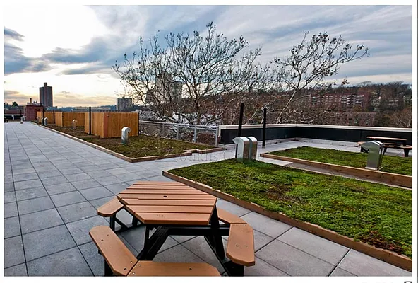 Rented by Bouklis Group | media 12